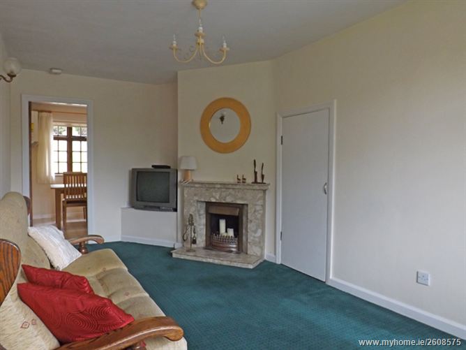 15 Castlecourt, Church Road, Carrigaline, Cork ERA Downey McCarthy